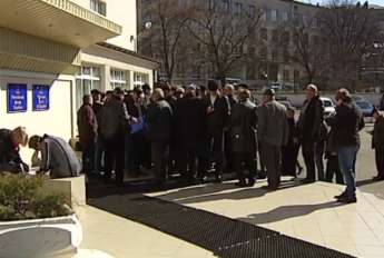 Пенсионеры МВД устроили протест в центре Киева (видео)