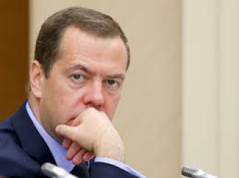 Песков о яхтах и дачах Медведева: активисты не располагают информацией