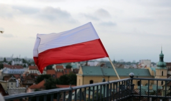 Консульства Польши возобновили свою работу в Украине