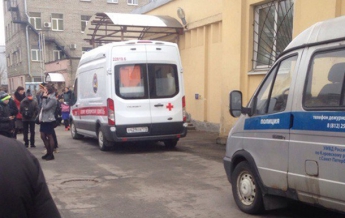В Питере эвакуировали школу из-за неизвестного газа, есть пострадавшие