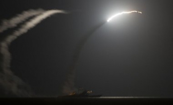 США нанесли ракетные удары по правительственным целям в Сирии