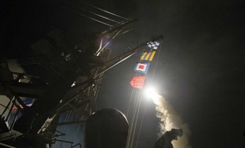Ракетный удар США по авиабазе сил Асада: подробности