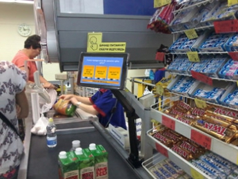 В супермаркете АТБ продолжают добавлять в чеки лишние товары