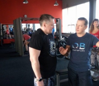 «Шо ти отута тренуєся?»: Олег Ляшко провёл зарядку в запорожском спортзале (ФОТО-ВИДЕО)