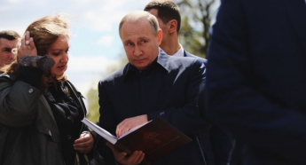 Путин открыл памятник очередному гомосексуалисту и душегубу, – блогер