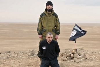 В ІДІЛ записали відео з обезголовлюванням російського офіцера в Сирії