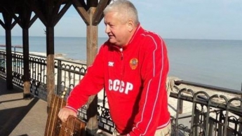Главу полиции Днепропетровской области запечатлели в кофте 