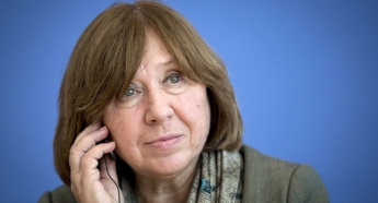 Ушла внезапно: во Франции скончалась Светлана Алексиевич, - министр культуры