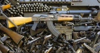 Бирюков назвал единственную страну, открыто поставляющую Украине оружие