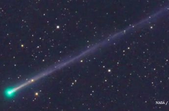 Доставайте бинокли: к Земле приближается зеленая комета