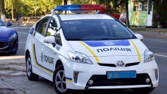 Двое жителей Харьковской области задержаны за попытку угона патрульного авто и избиение полицейского