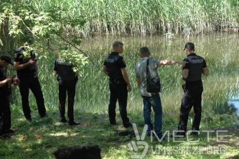 В центре Запорожья под мостом нашли гранаты (ФОТО)