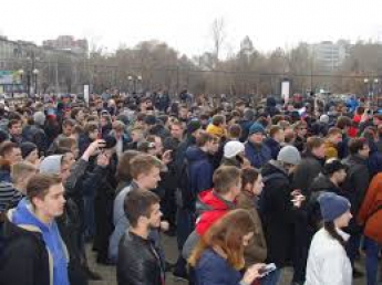 На востоке России начались задержания на антикоррупционных митингах
