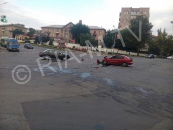 В центре города в ДТП разбились автомобили (фото)