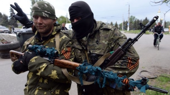 Боевики умышленно портят украинские паспорта на КПВВ