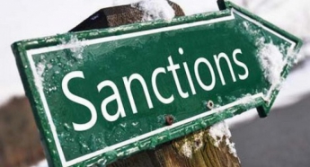 Россия на грани катастрофы: эксперт рассказал, как санкции Запада «воспитывают» Путина