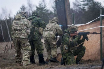 Эксперт: Украина решила возвращать Донбасс военным путем