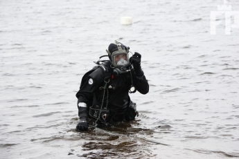 Возле запорожского пляжа водолазы выловили тело ребенка