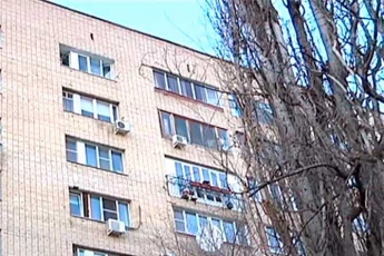 В  Мелитополе насмерть разбился мужчина, упавший с 5 этажа