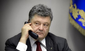 Порошенко выступил за введение миротворческой миссии в Донбасс