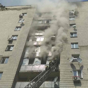 Страшный пожар в центре Киева: погибло три человека, один из них выпрыгнул с 7 этажа