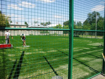В городе появится еще одно современное футбольное поле (фото)