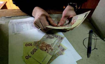У Порошенко предложили повысить минимальные зарплаты