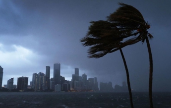 Ураган Ирма достиг Флориды. Трамп всех благословил (фото)