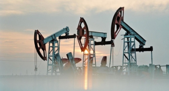 Цены на нефть побили психологическую отметку и продолжают стремительно расти