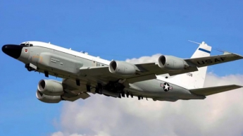 В России "в хлам" разбился военный самолет (фото, видео)