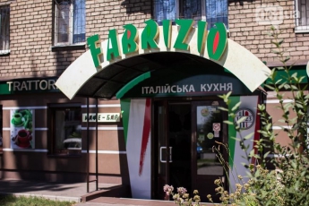 Владельцам итальянского кафе в центре Запорожья угрожали из-за украинского языка
