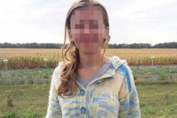 В кукурузе под Киевом нашли “женщину-маугли” (фото)