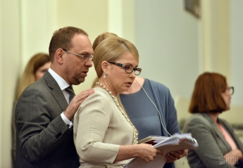 Тимошенко подала до суду на журналістів, які знайшли ломбардний бізнес її родини