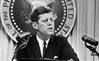 США уперше опублікували майже 3 тисячі документів про вбивство Кеннеді