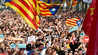 Парламент Каталонии проголосовал за независимость республики