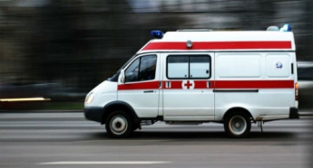 В Запорожье 82-летняя женщина упала со второго этажа и оказалась в реанимации
