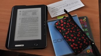 Почему переход на электронные учебники в школах Украины затягивается