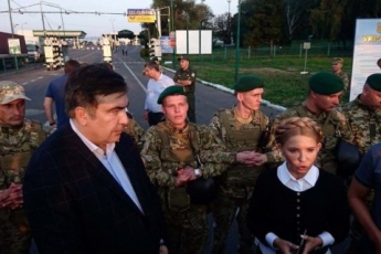 Тимошенко вручили админпротокол о незаконном пересечении госграницы