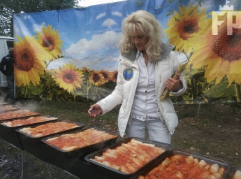 На Покровской ярмарке установили кулинарный рекорд (фоторепортаж)
