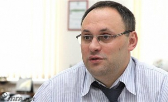 Каськив депортирован из Панамы в Украину (фото)