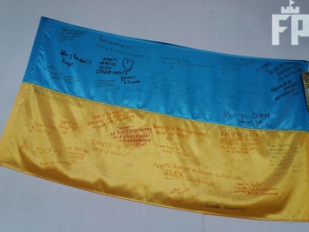 В сельской школе хвастаются грамотами российского конкурса рядом с флагом из АТО (фото)