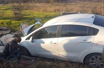 Женщина-водитель из Днепра уснула за рулем (видео)