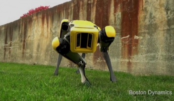 Пугающе ловкий: Boston Dynamics показали нового робота - видео