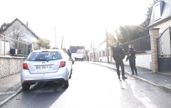 Во Франции полицейский застрелил трех человек