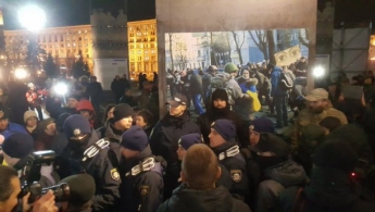 Во время столкновений на Майдане пострадали два человека – полиция