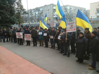 Пенсионеры МВД намерены сегодня блокировать трассу Харьков-Симферополь