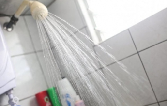 Ежедневный душ вреден: врачи назвали основные ошибки личной гигиены