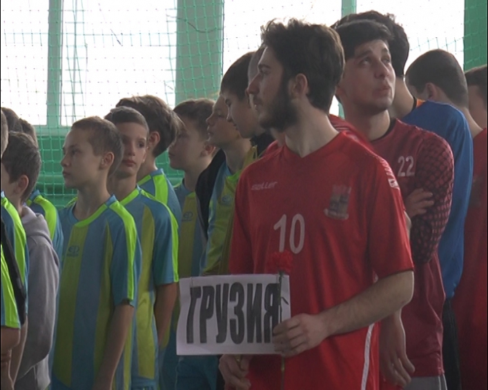 В Мелитополе открылся престижный гандбольный турнир 3