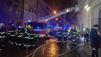 В центре Праги горит гостиница: есть жертвы