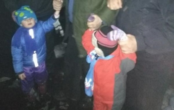 Киевлянин водил 4-летних малышей по кромке крыши до изнеможения (Фото)